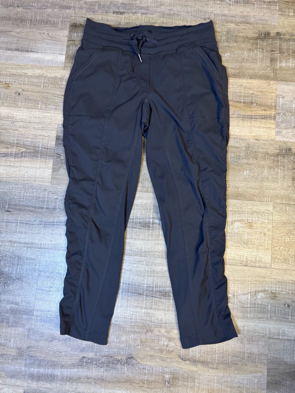 Lululemon Dance Studio Jogger Black Size 8 27” Inseam Ruched‎ Leg